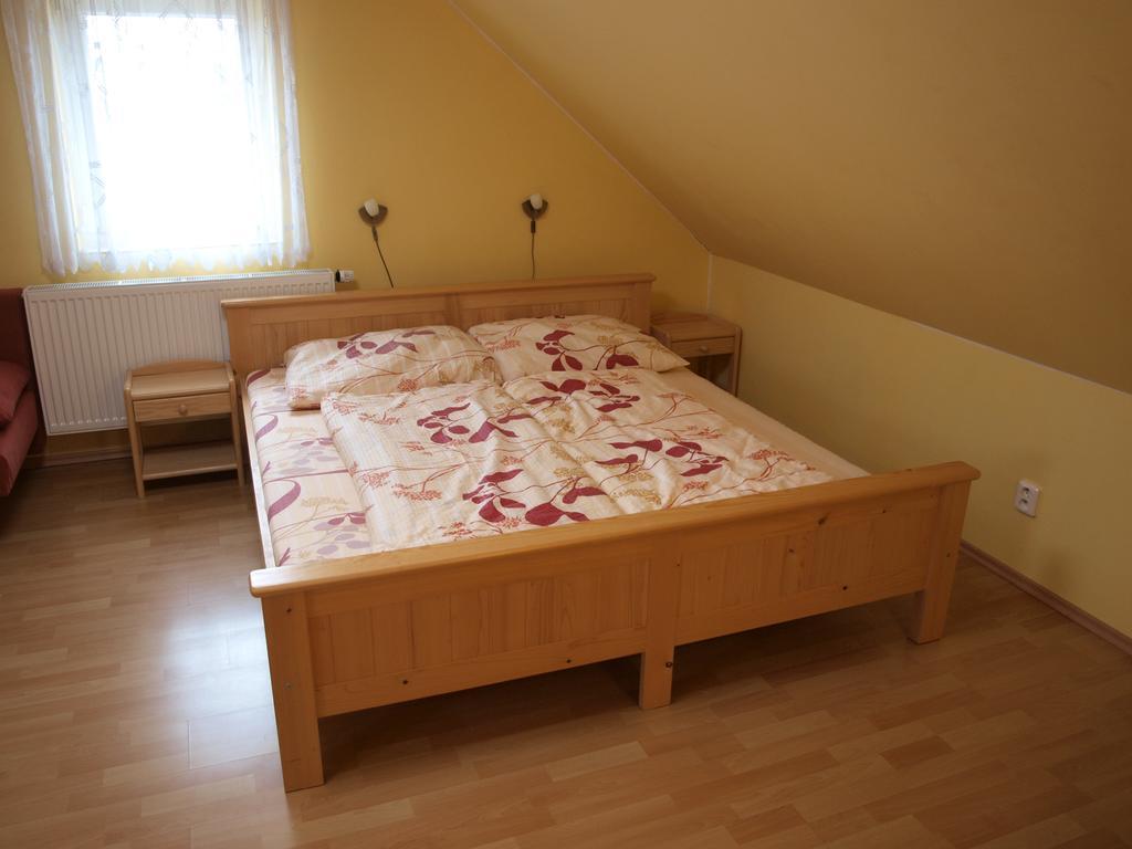 Apartments Viktoria Klinovec Kovářská Exteriér fotografie